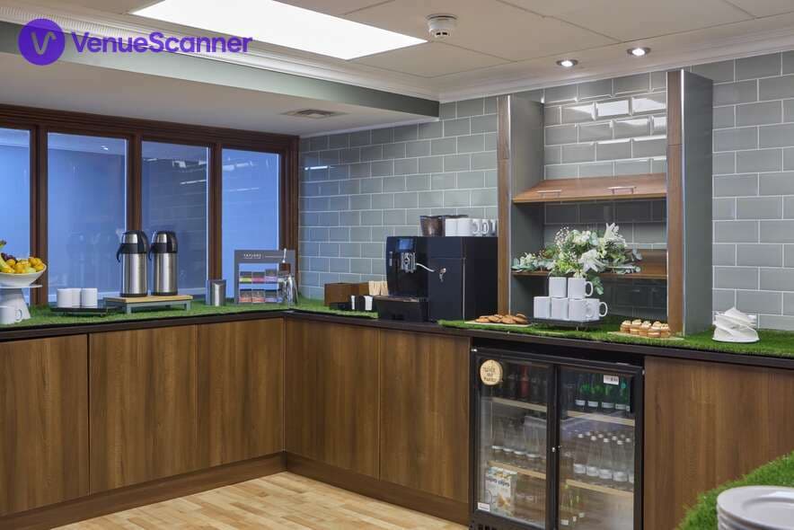 DoubleTree By Hilton St Anne's Manor, Windsor Suite photo #3