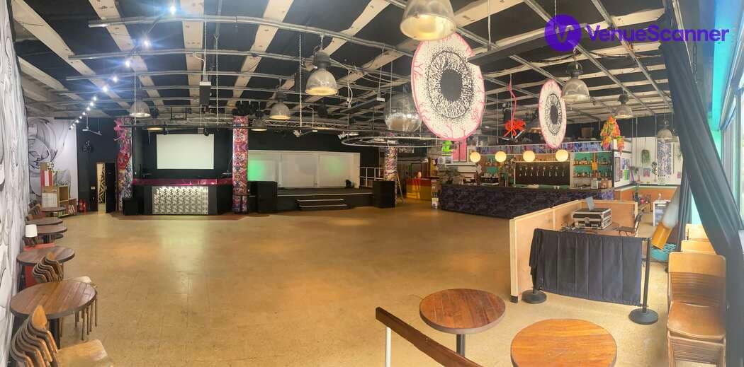 Strange Brew, Main Room photo #3