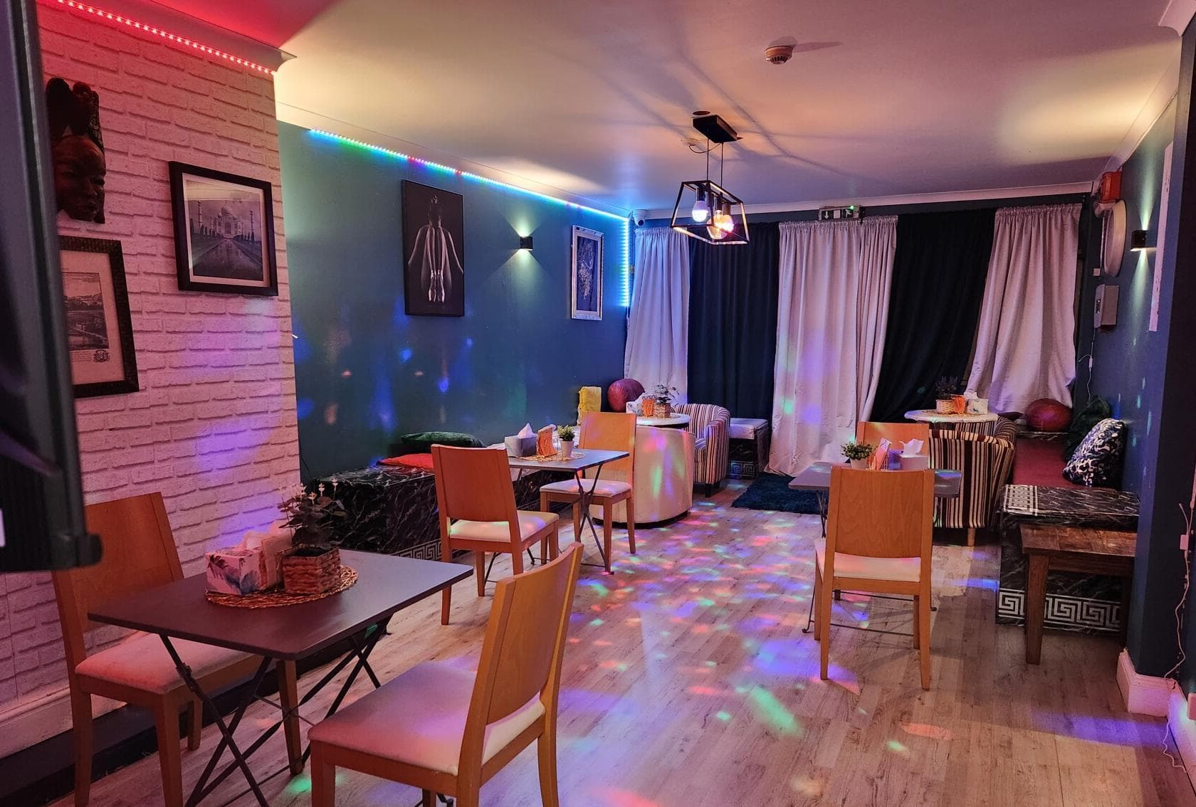 Private Room In A Lounge, Wow Lounge Cardiff photo #1