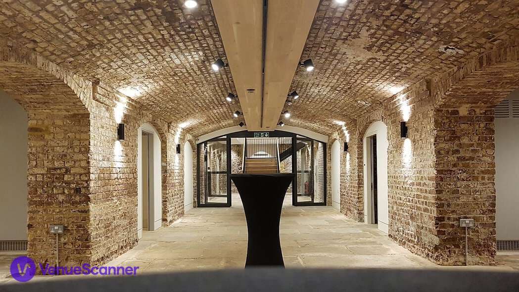 Glaziers Hall, London Bridge Arches photo #3