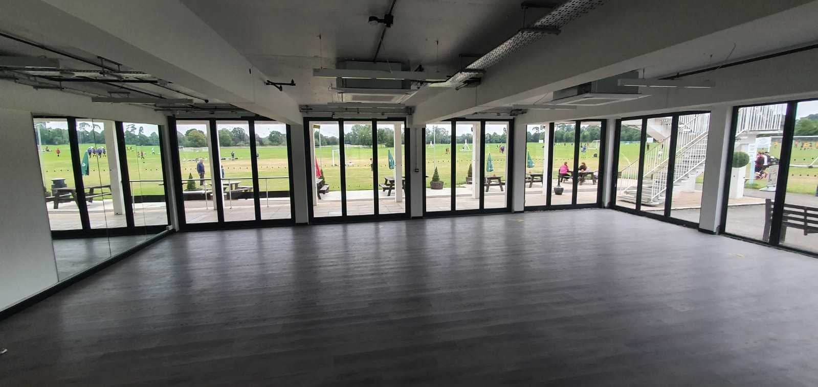 STUDIO, Metropolitan photo #1