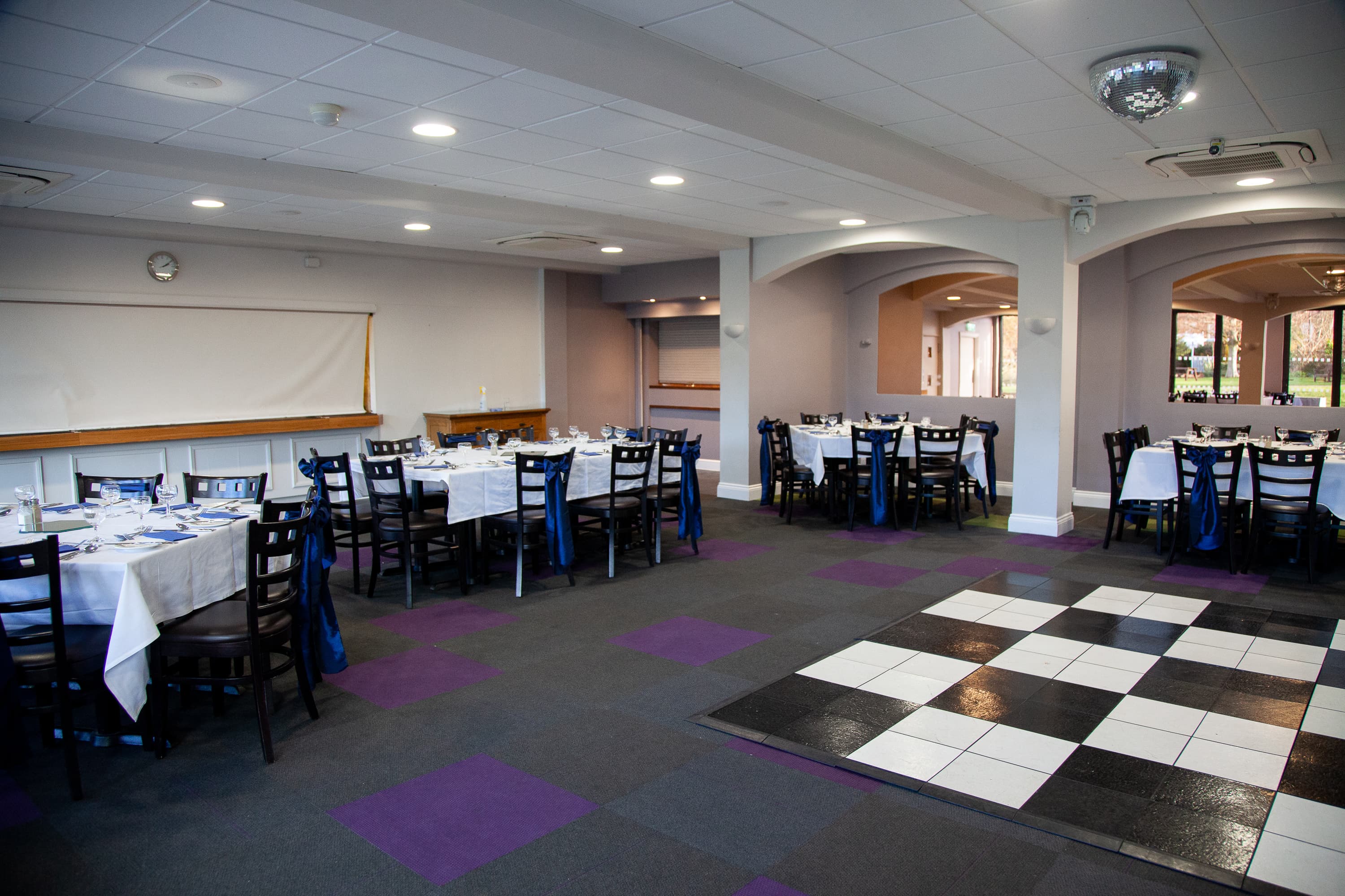 GLINDON ROOM, Metropolitan photo #5