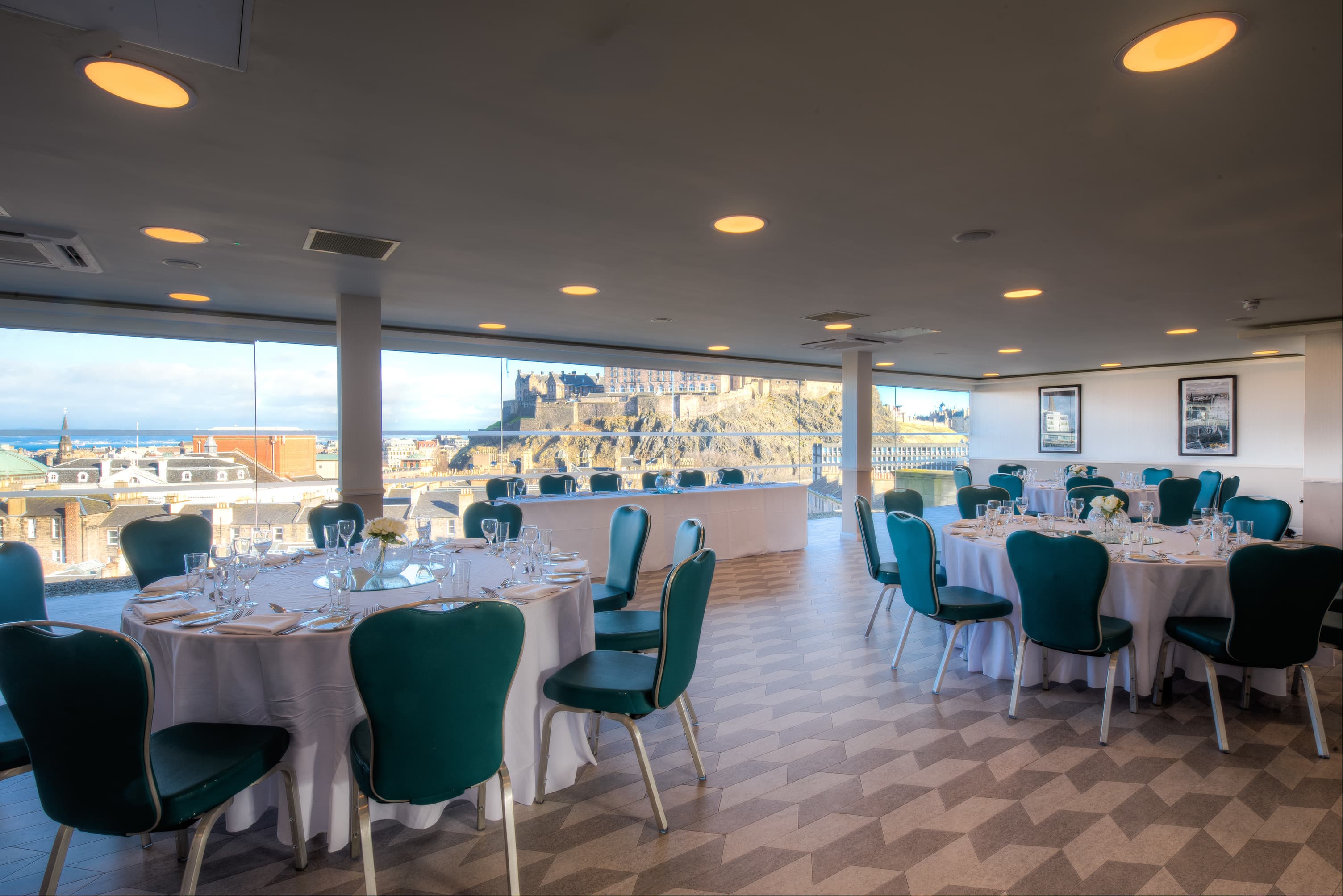 The Penthouse / Skybar, Doubletree By Hilton Edinburgh City Centre photo #1