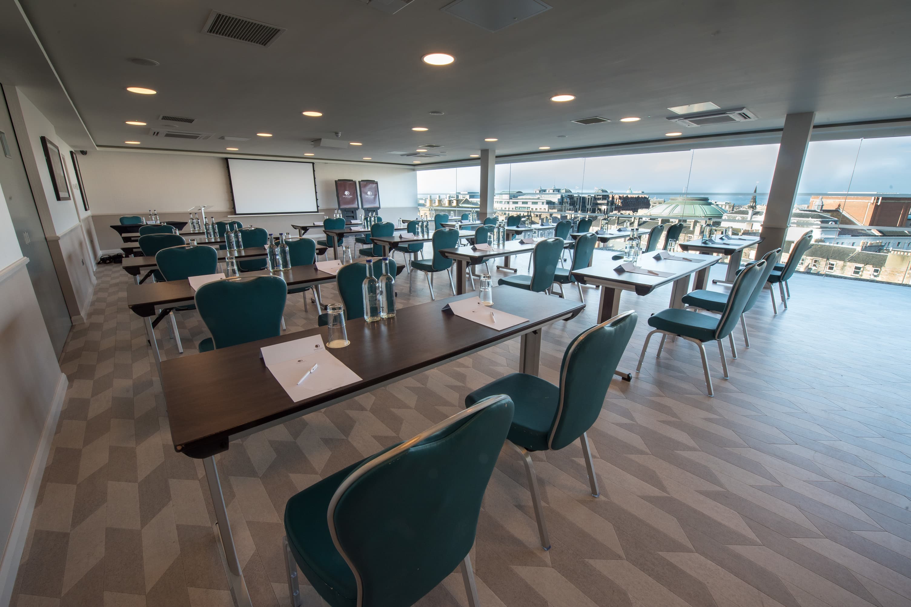 The Penthouse / Skybar, Doubletree By Hilton Edinburgh City Centre photo #8