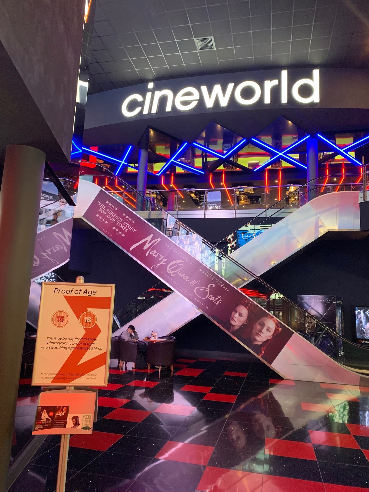 Screen 1 - 519 Seats, Cineworld Didsbury photo #4
