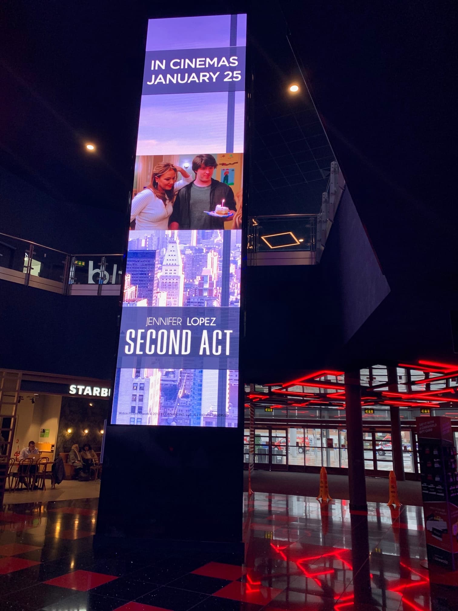 Screen 1 - 143 Seats, Cineworld Didsbury photo #3