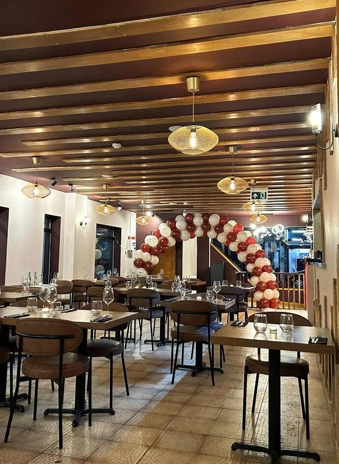 Full Venue, Sip And Salt, Cardiff photo #1