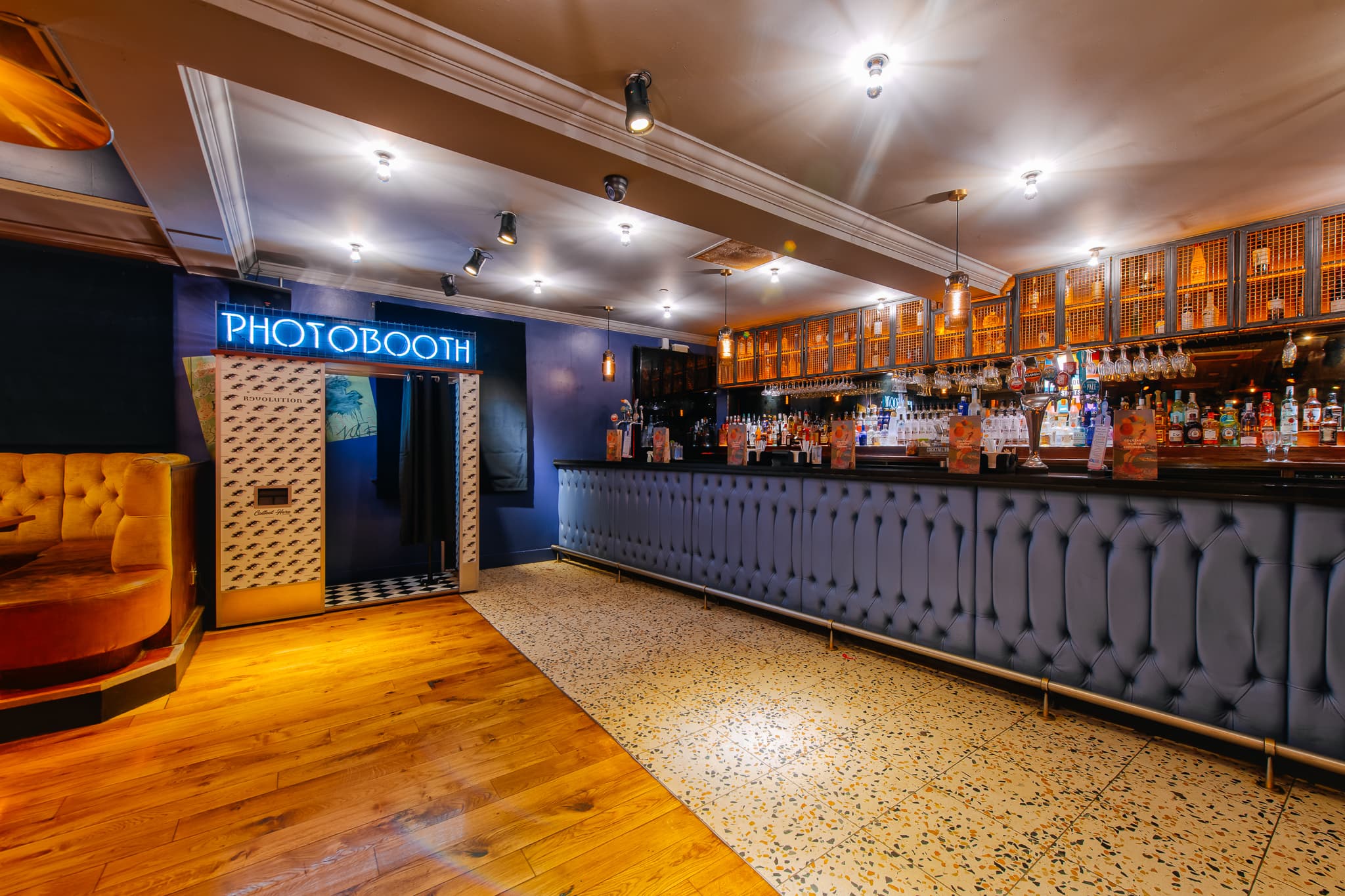 Clubroom, Revolution Cambridge photo #2