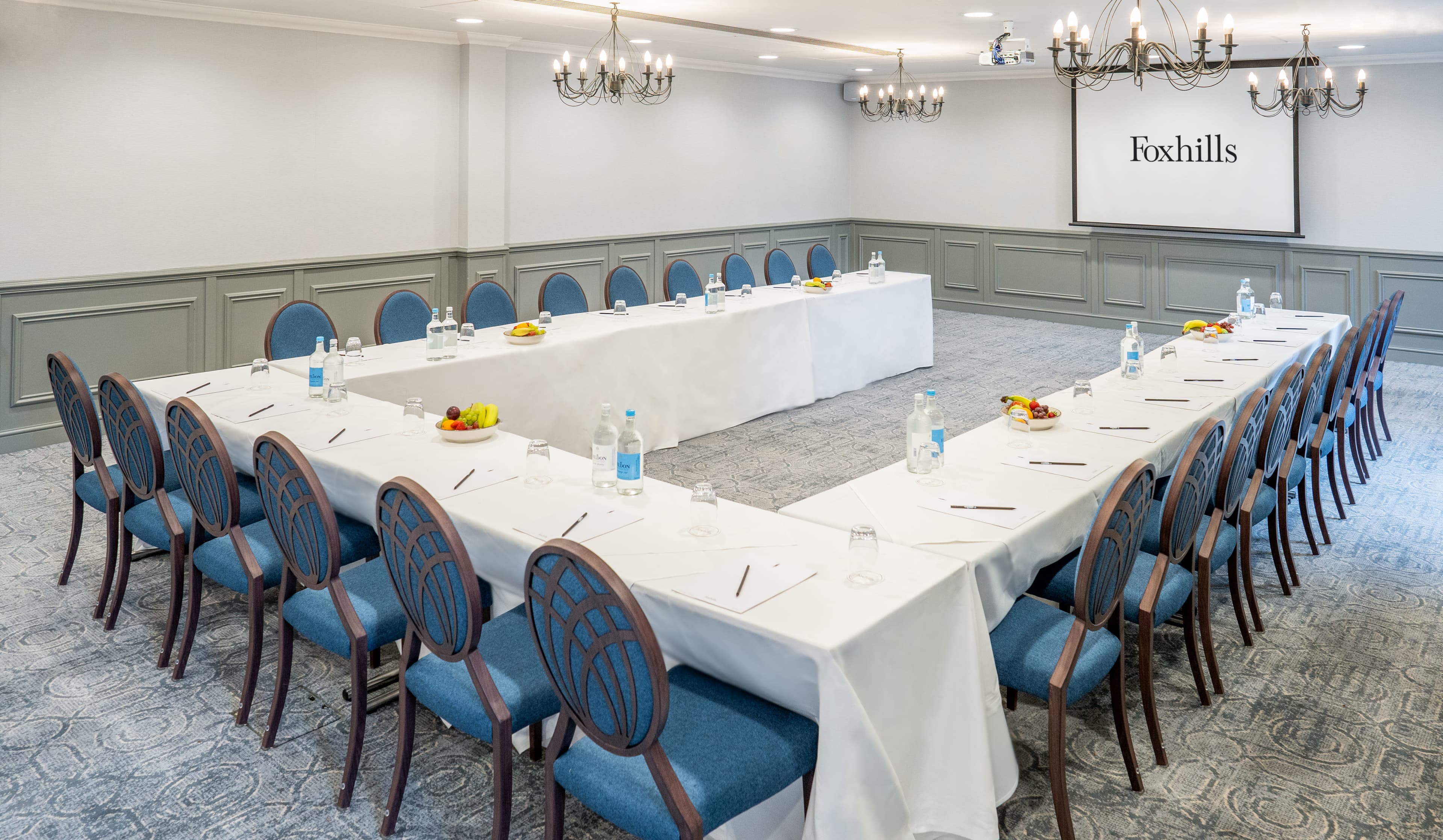 The Library, Foxhills Club & Resort photo #3