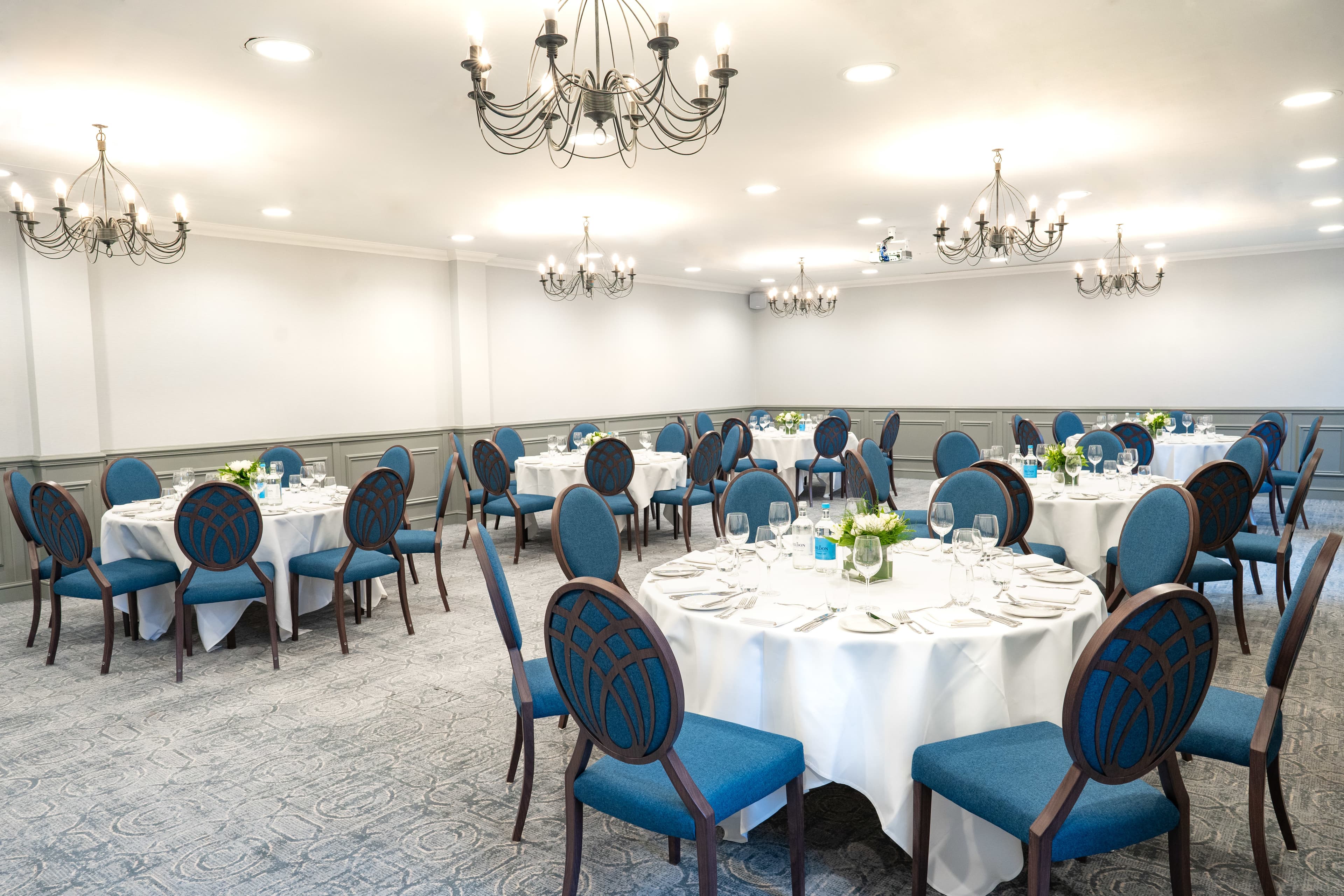 The Library, Foxhills Club & Resort photo #2