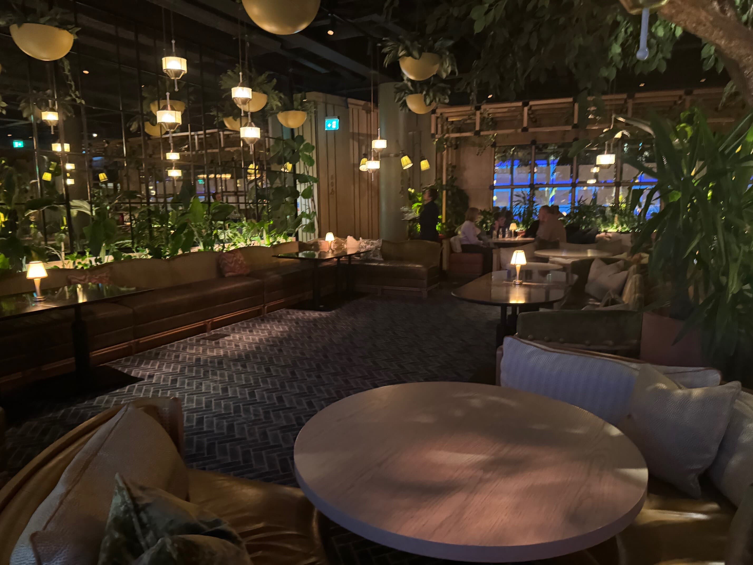 Semi-Private Lounge, 14 Stories photo #5