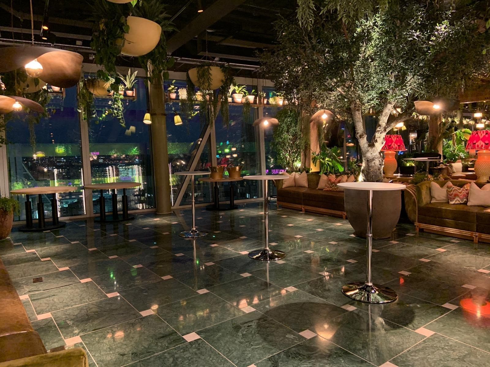 Exclusive Hire, 14 Stories photo #1