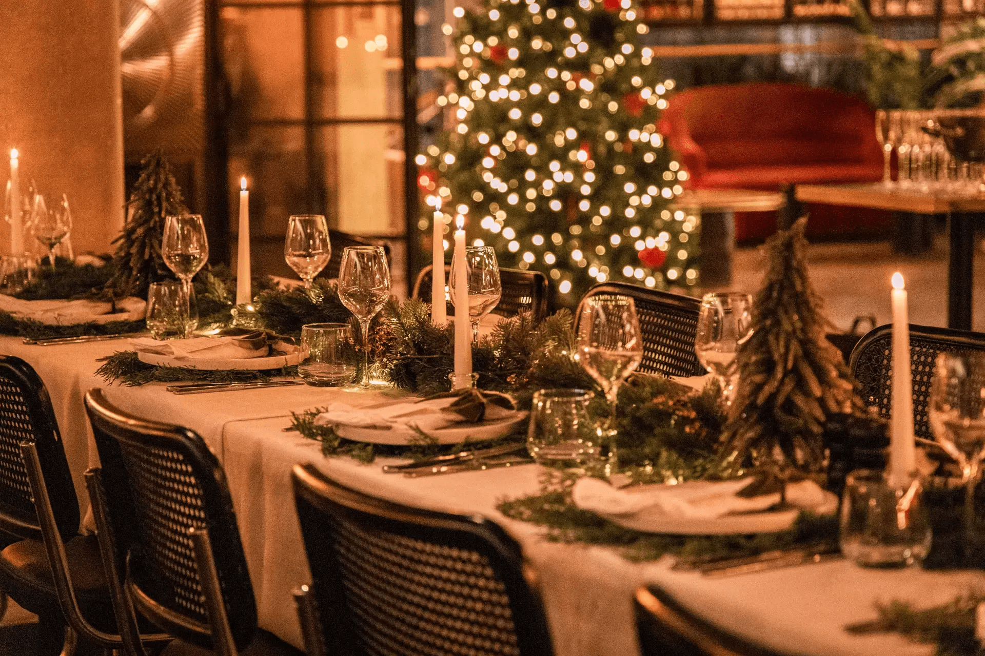 How to Plan a Christmas Party?
