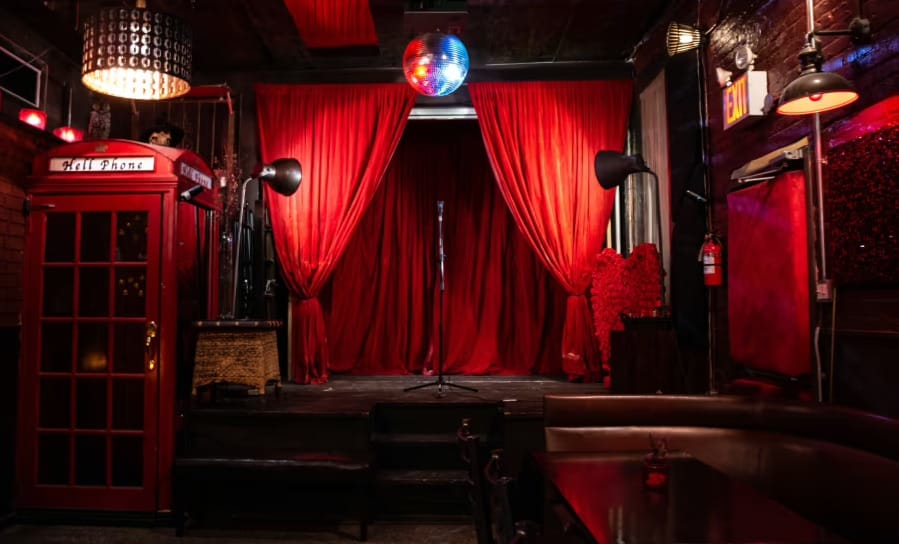 Photo of Ange Noir Café, Telephone Room