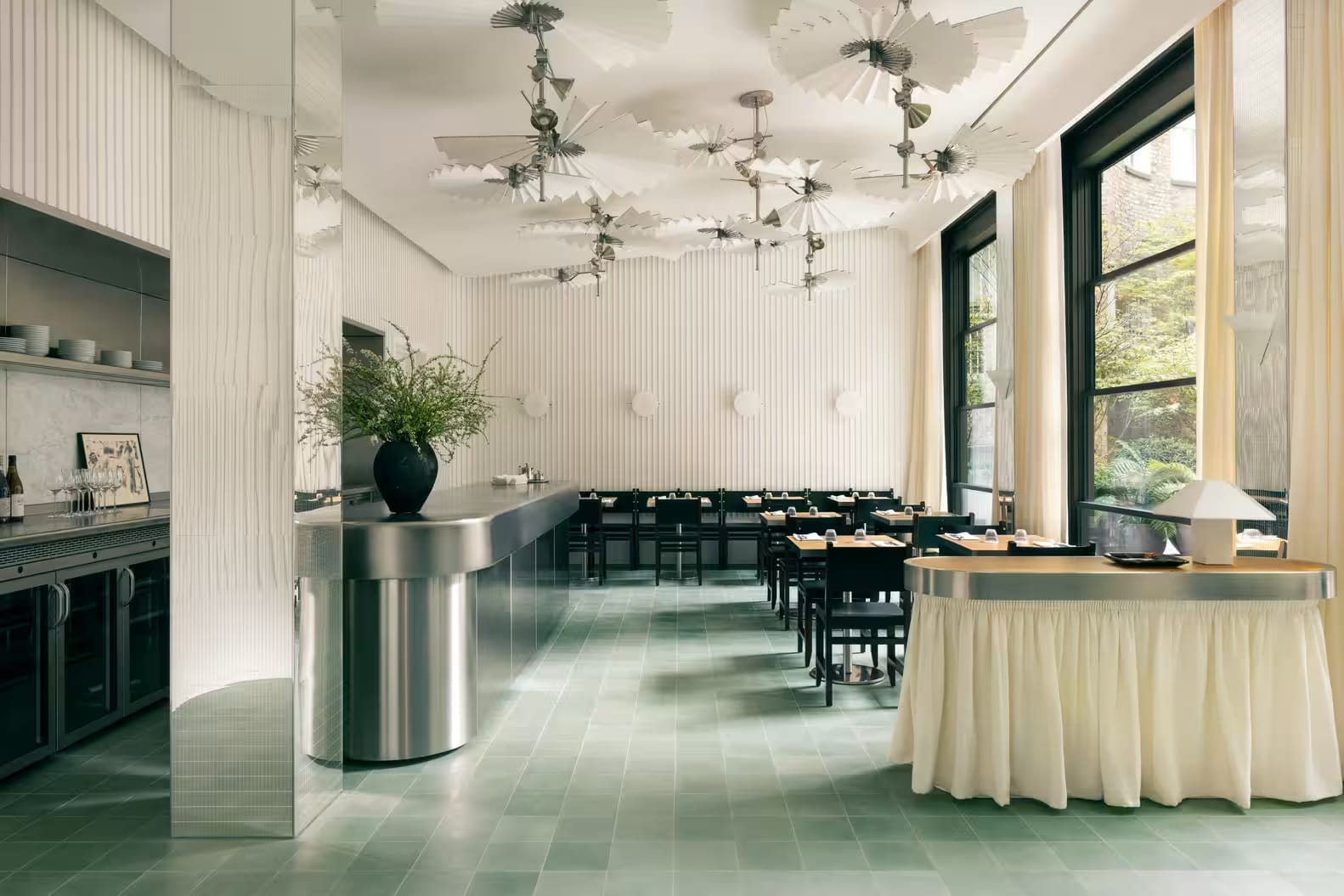 Photo of 1 Hotel Mayfair, Dovetale Restaurant
