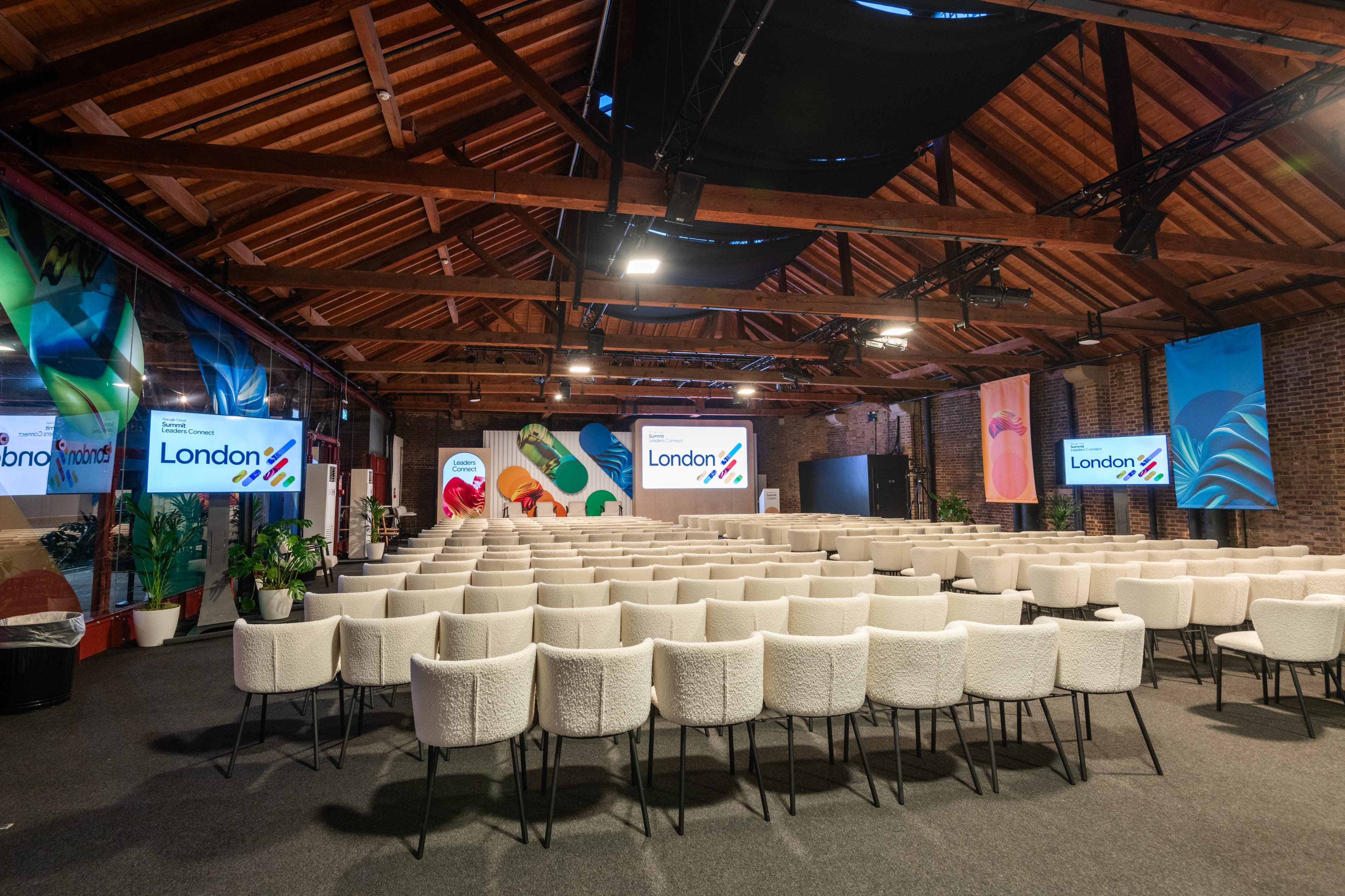 Photo of Tobacco Dock, Great Gallery