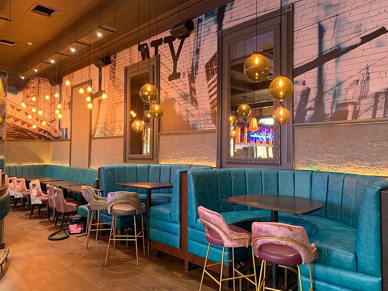 Photo of Manahatta York, The Highline Bar