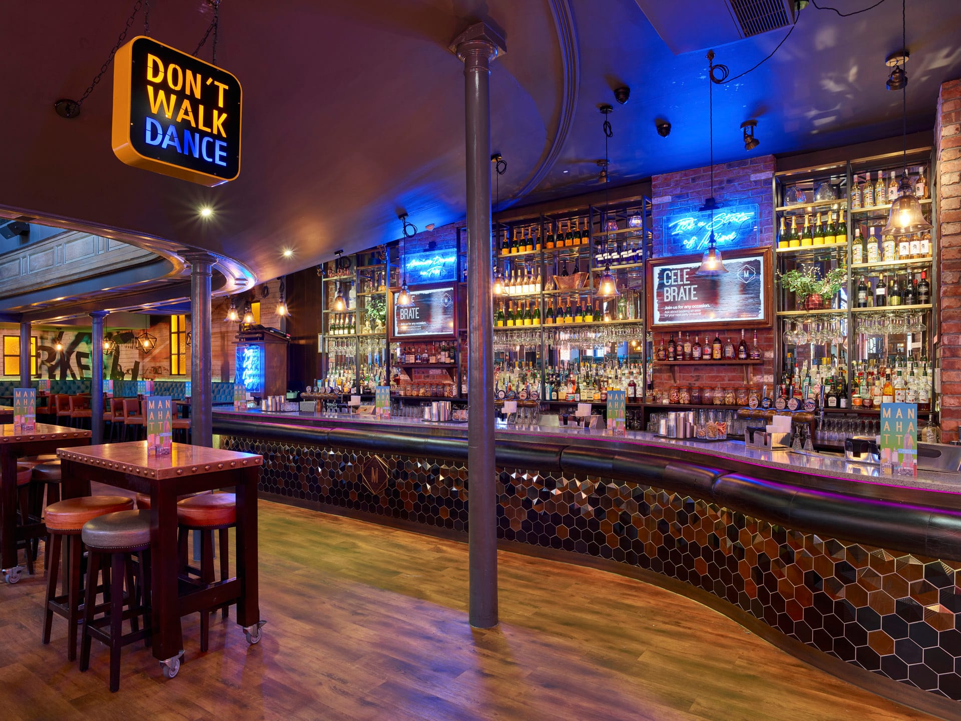 Photo of Manahatta York, The Highline Bar