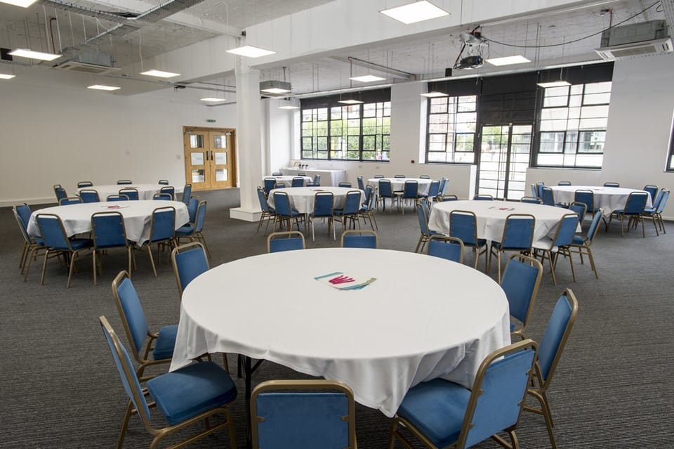 Photo of Showroom Workstation, Reception & Mezzanine