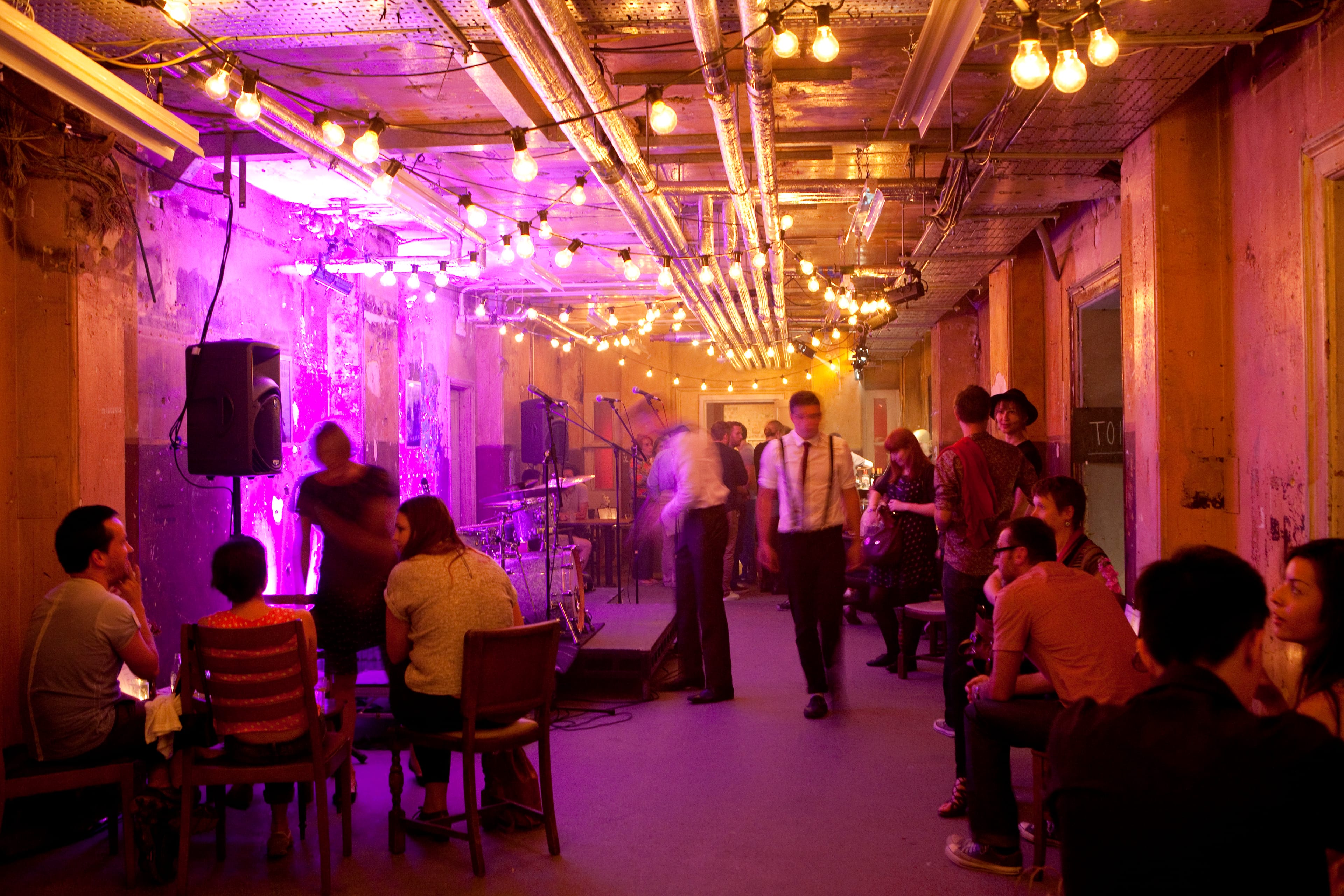 Photo of Shoreditch Town Hall, The Ditch