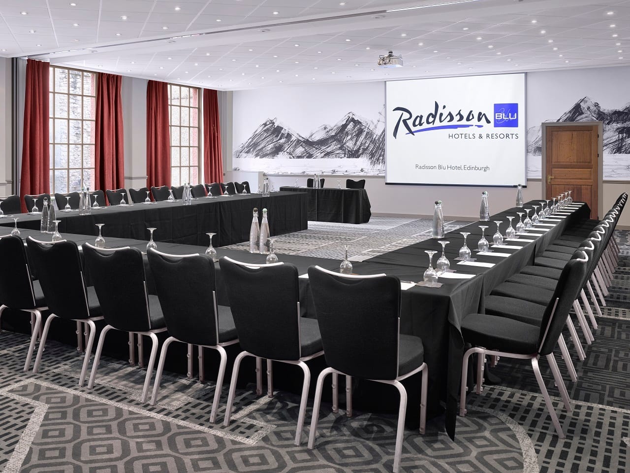 Photo of Radisson Blu Hotel, Edinburgh, Canongate 1