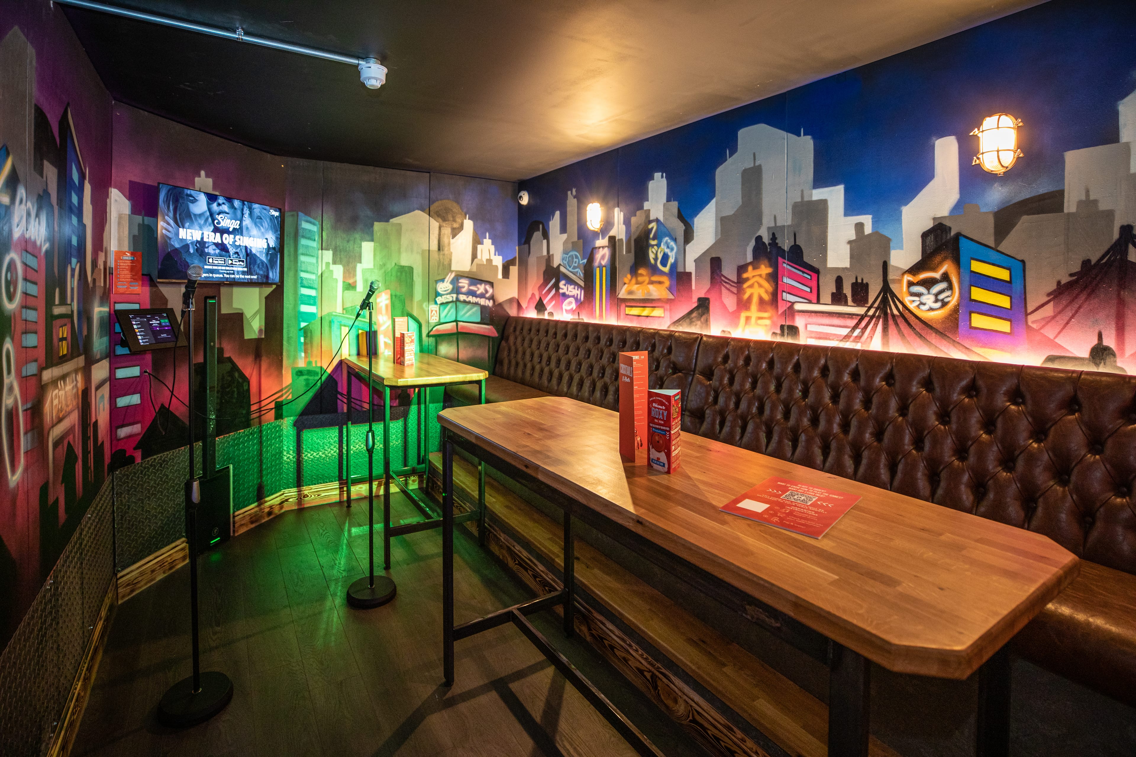 Photo of Roxy Ball Room Sheffield (Charter Sq.), The Stage