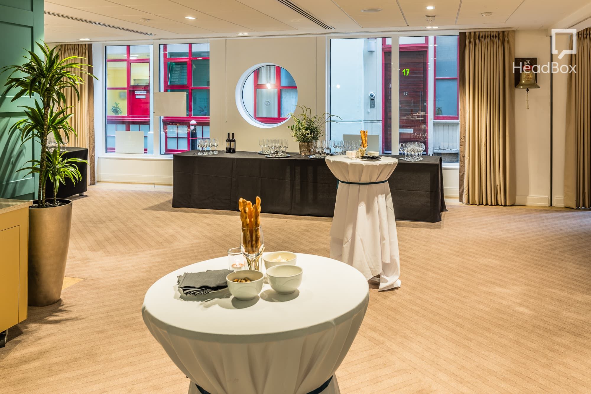 Court Room And Reception Area, Farmers & Fletchers In The City photo #7
