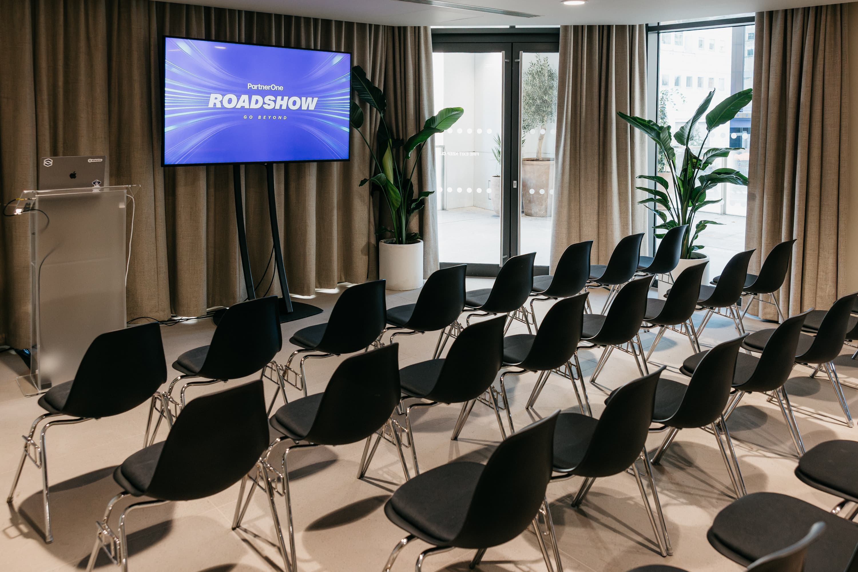 Exclusive Hire - Whole Venue, Landing Canary Wharf photo #35