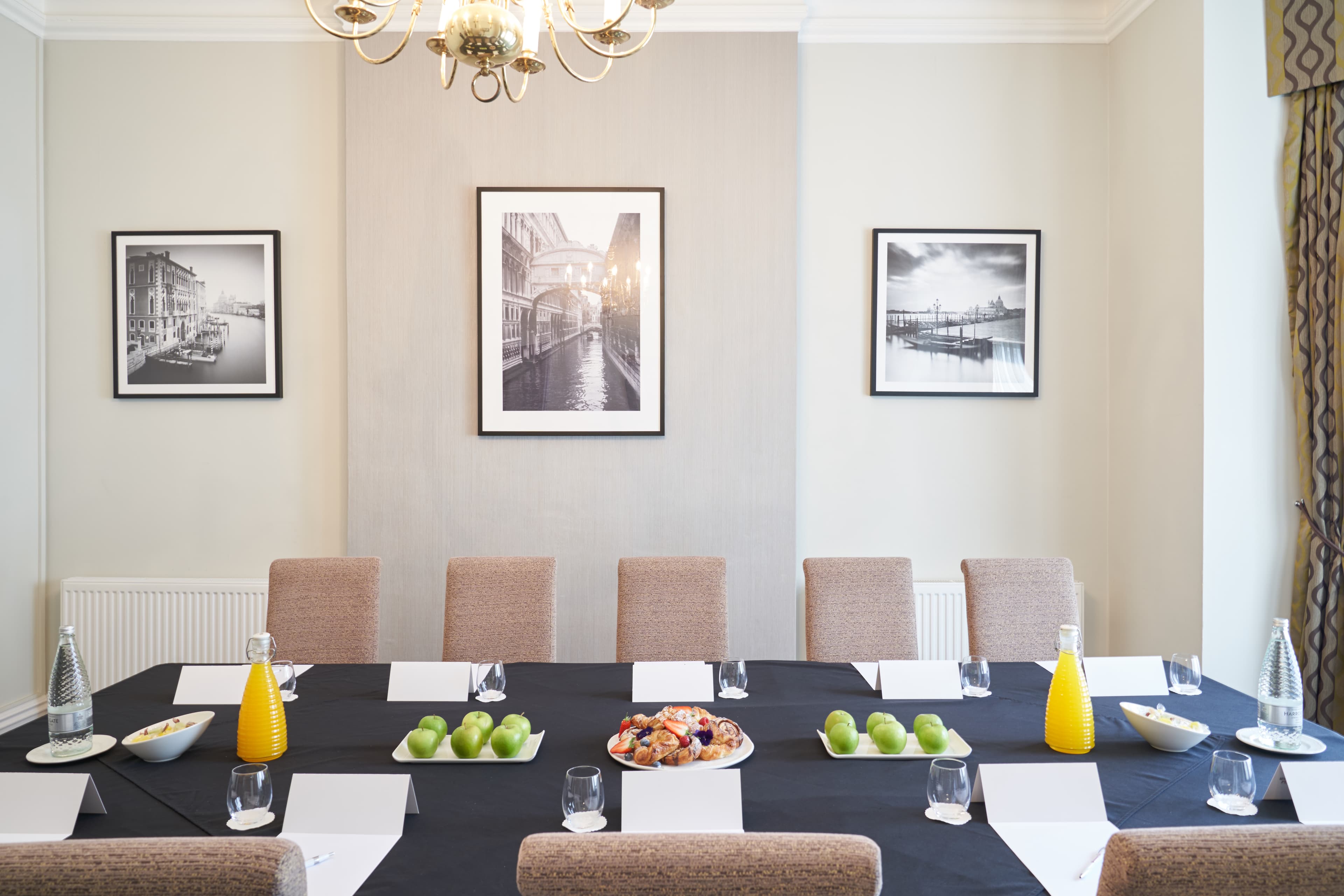 The Boardroom, Best Western Plus The Connaught Hotel photo #1