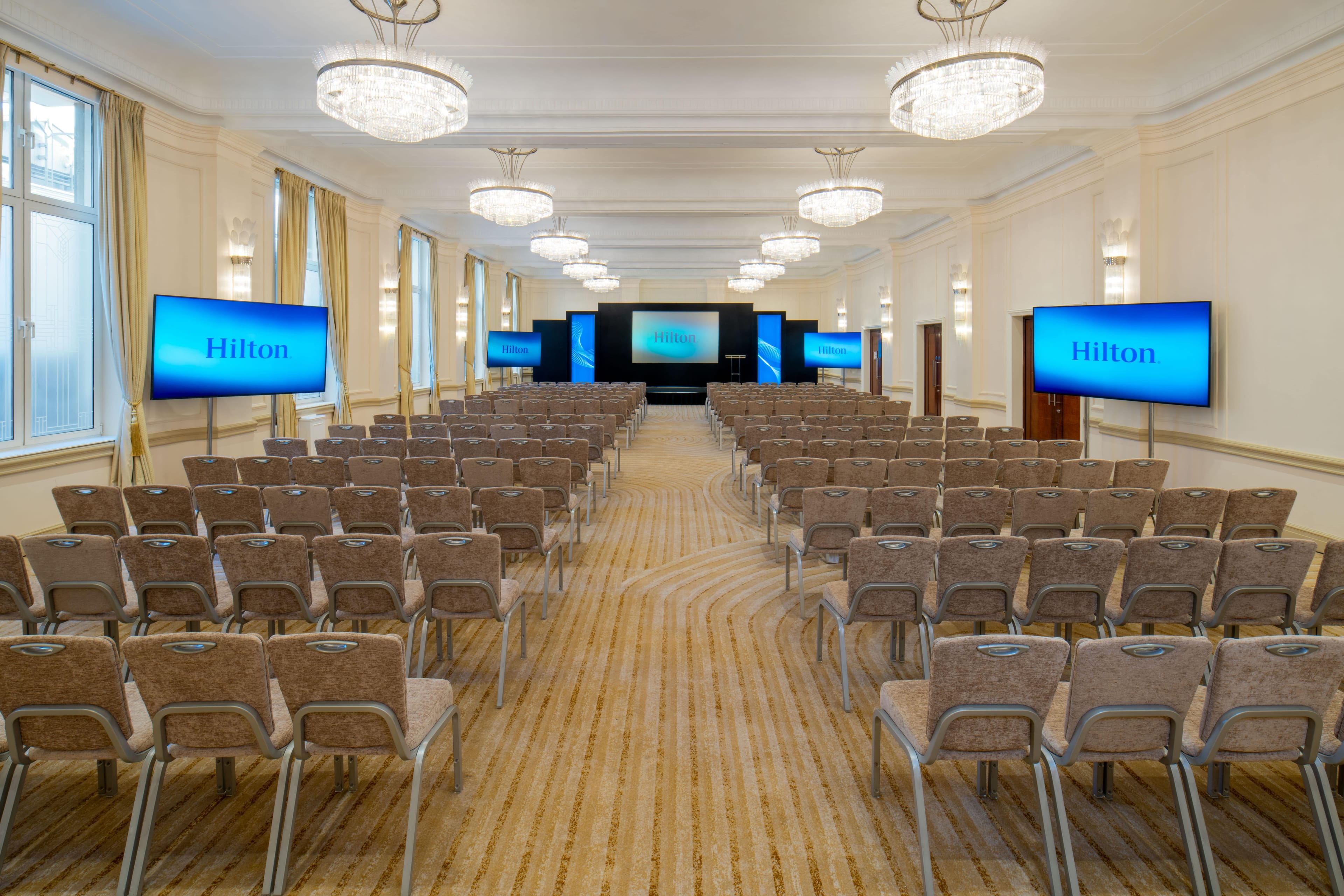 Photo of Hilton London Paddington, Comet