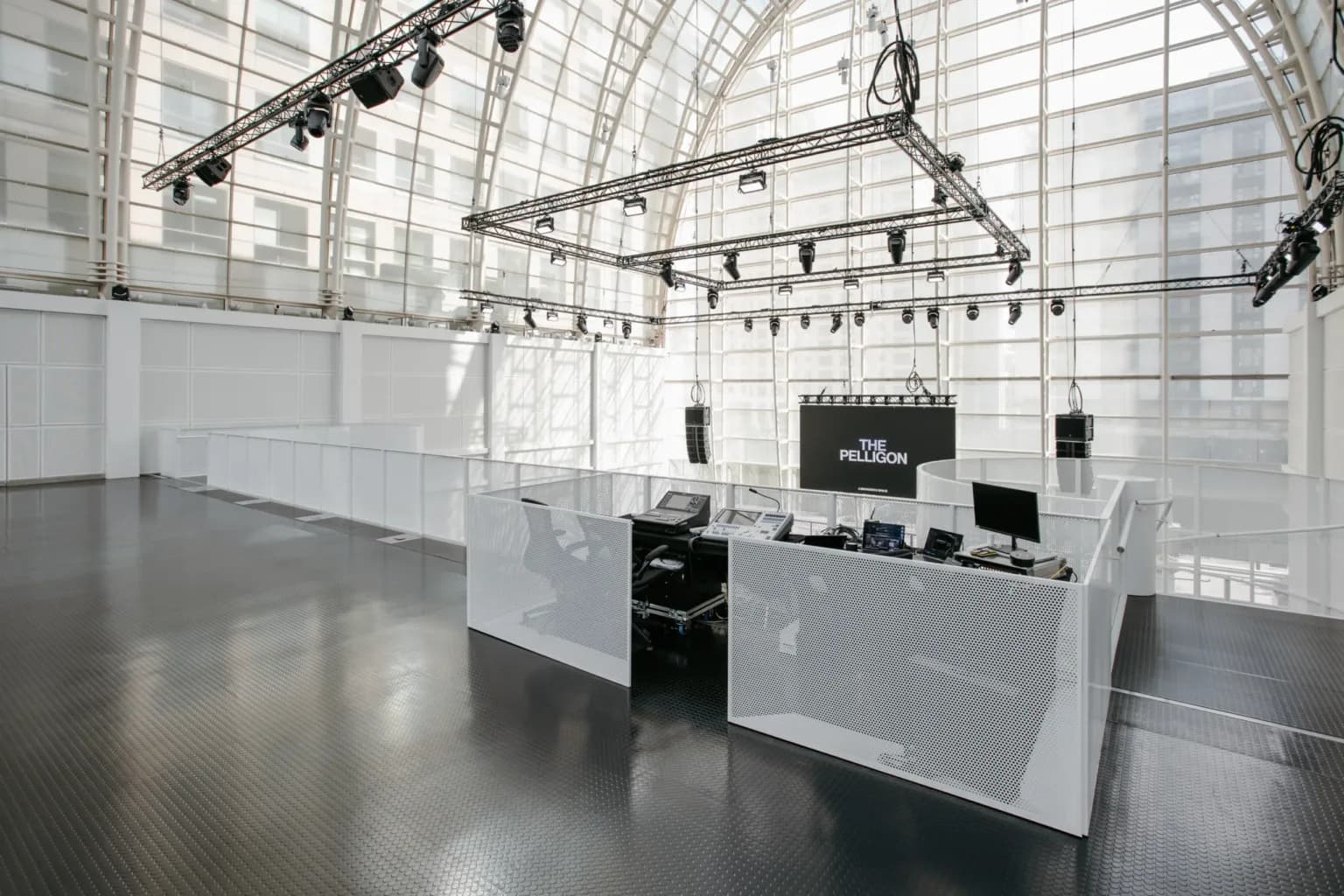 The Gallery, The Pelligon photo #3