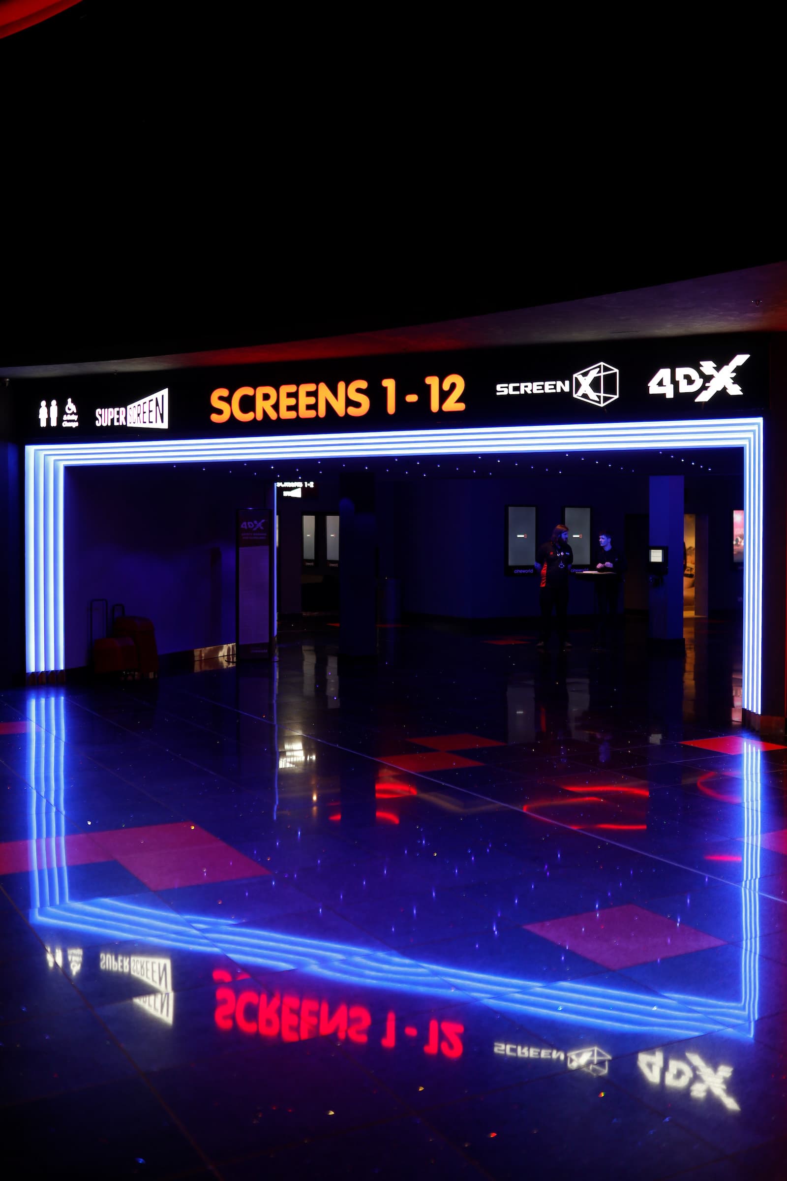 Screen 1 - 102 Seats, Cineworld Newcastle photo #3
