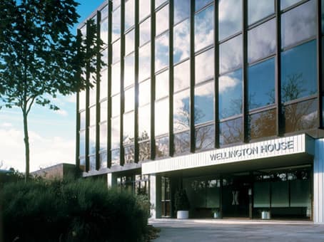 Park Side, Regus Cambridge East Road photo #2