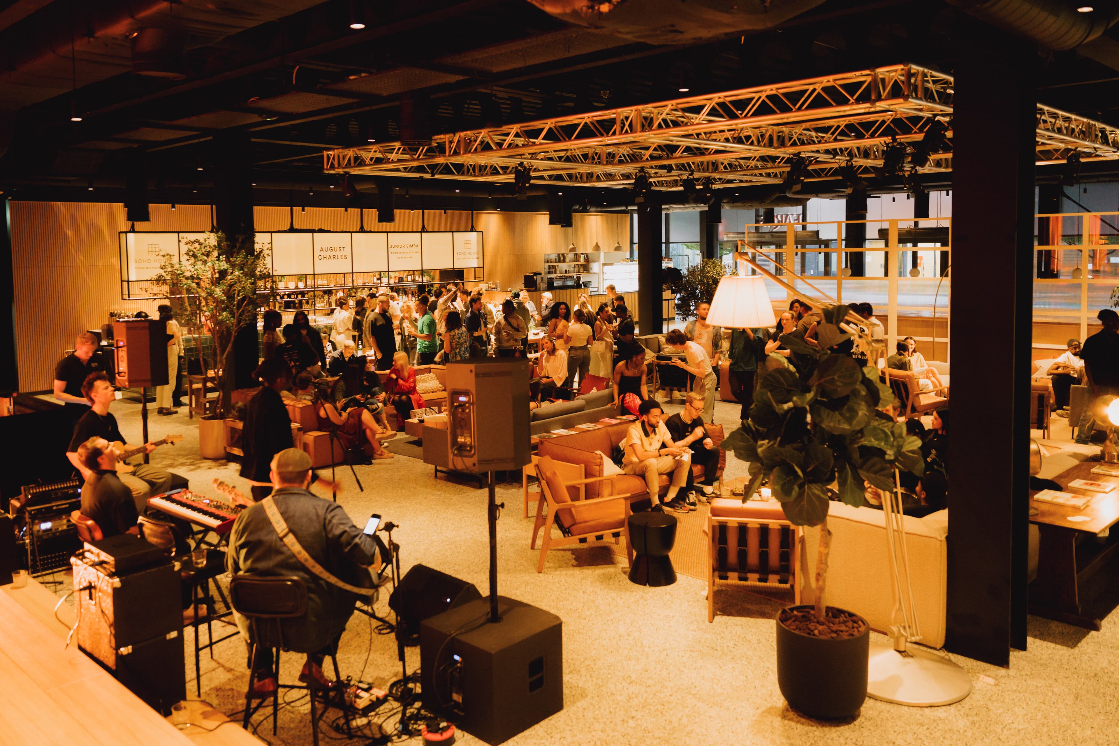 Bar & Lounge, Fearns Leeds Dock photo #2