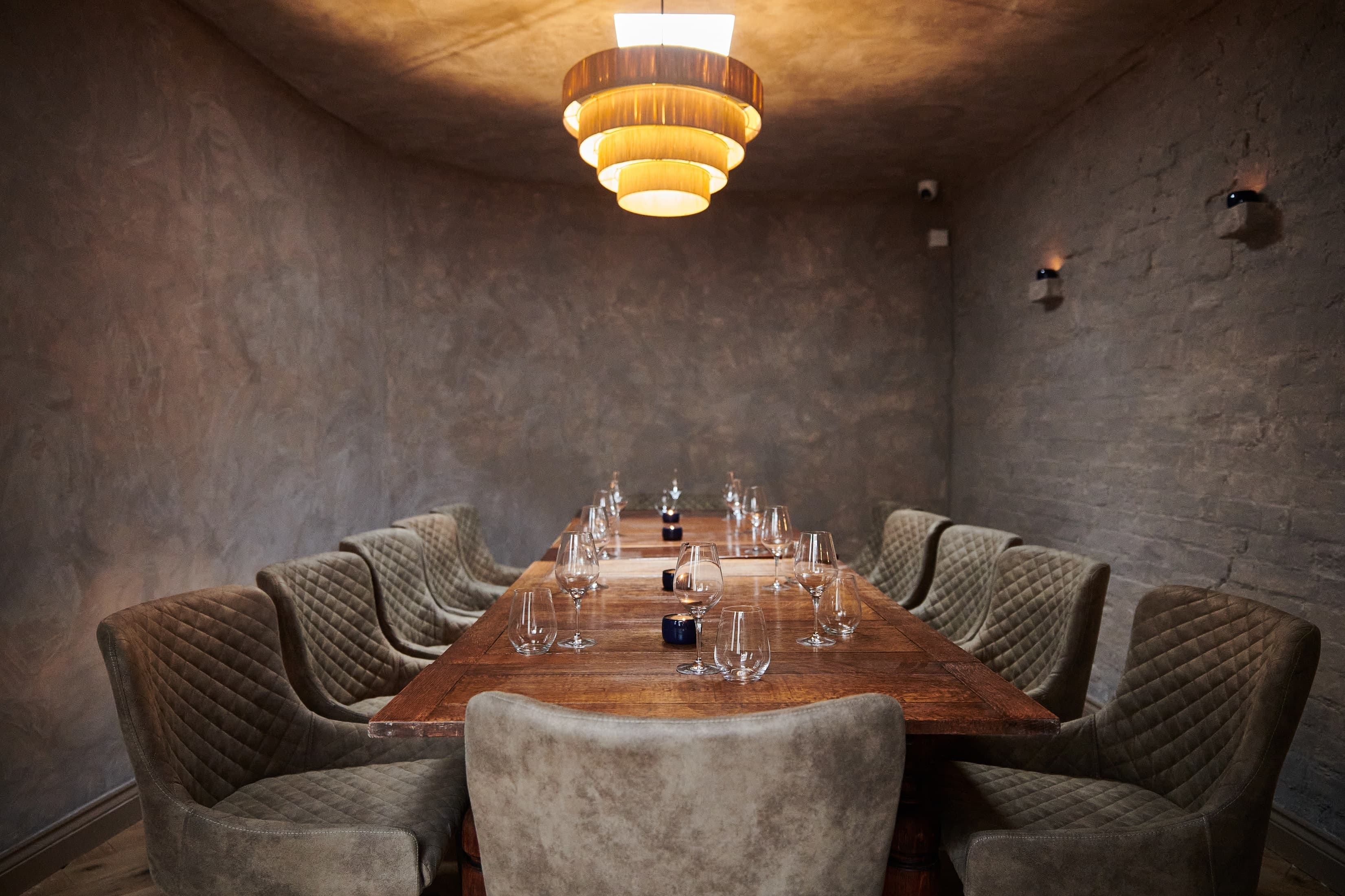 Private Snug & Courtyard, Aspen & Meursault photo #4