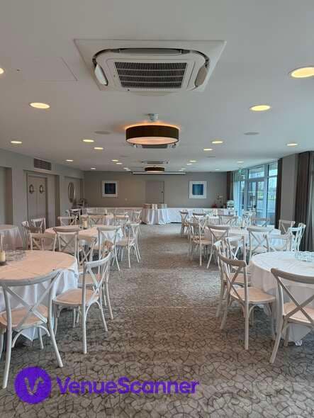 Captains Club Hotel & Spa, Starboard Suite photo #3