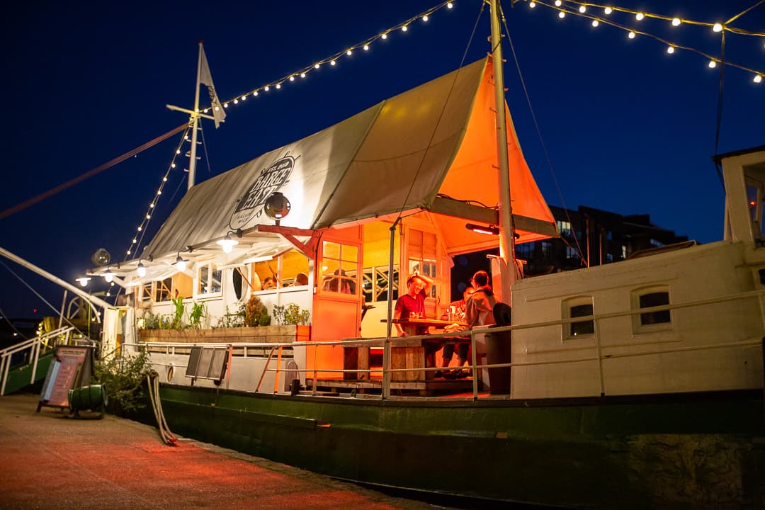 Exclusive Barge Boat Hire, Barge East photo #1