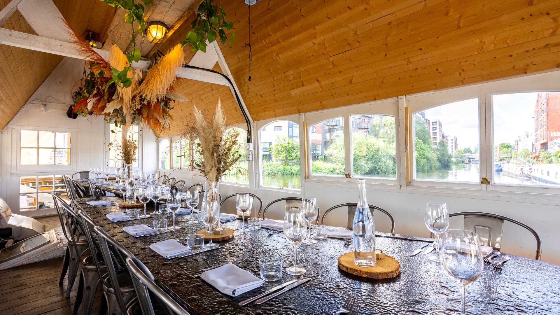 Canopy Dining Room, Barge East photo #1