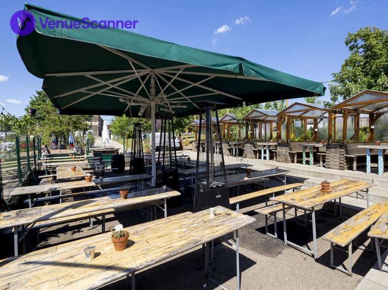 Barge East, Exclusive Barge Boat Hire photo #3