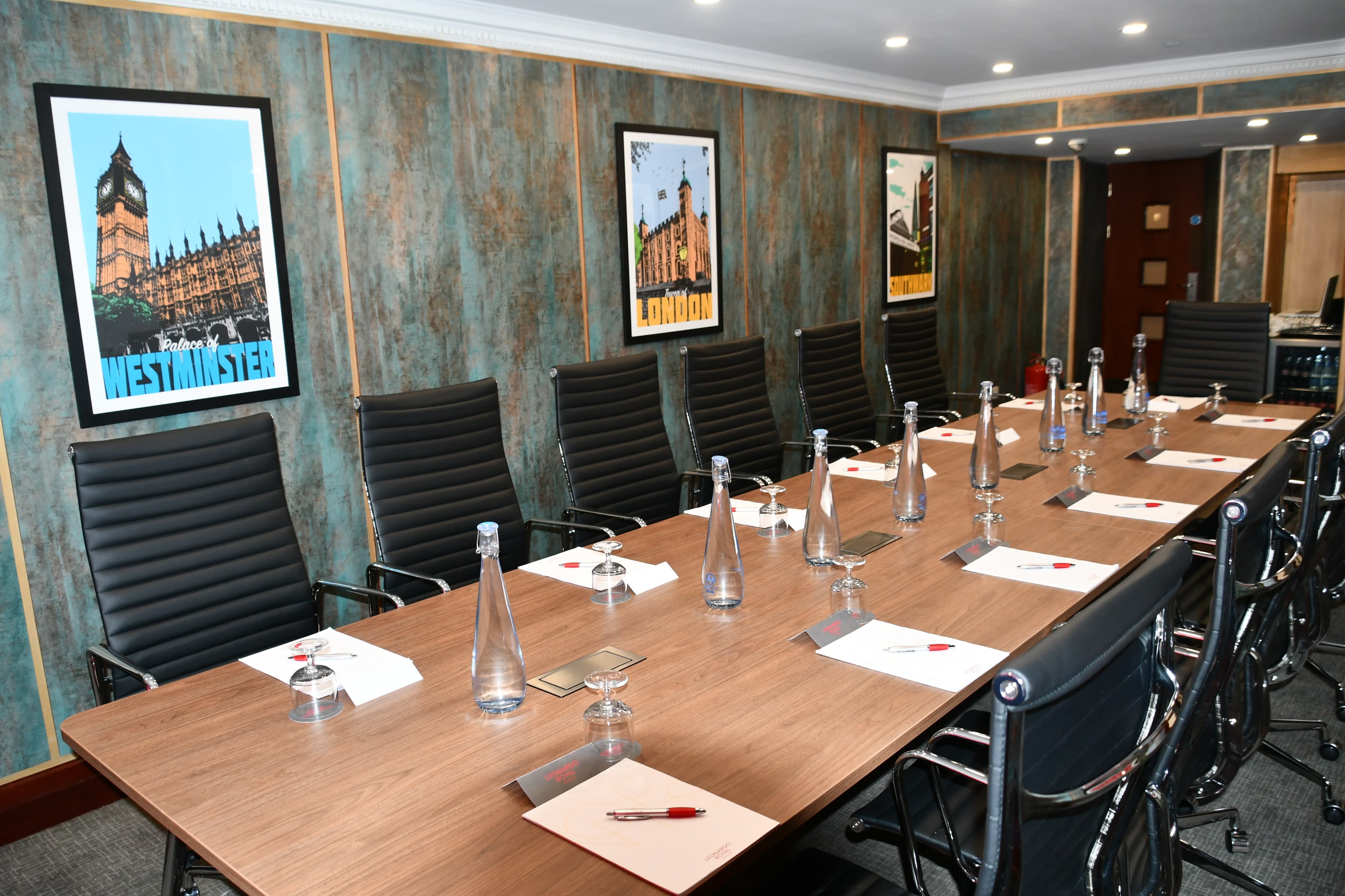 Leonardo Royal London City, Executive Boardroom photo #2