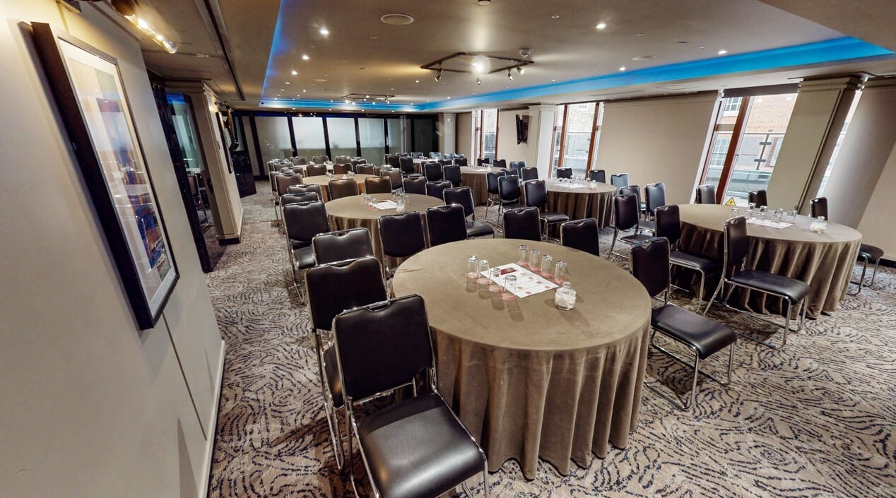 Photo of Leonardo Royal London City, Crown Suite