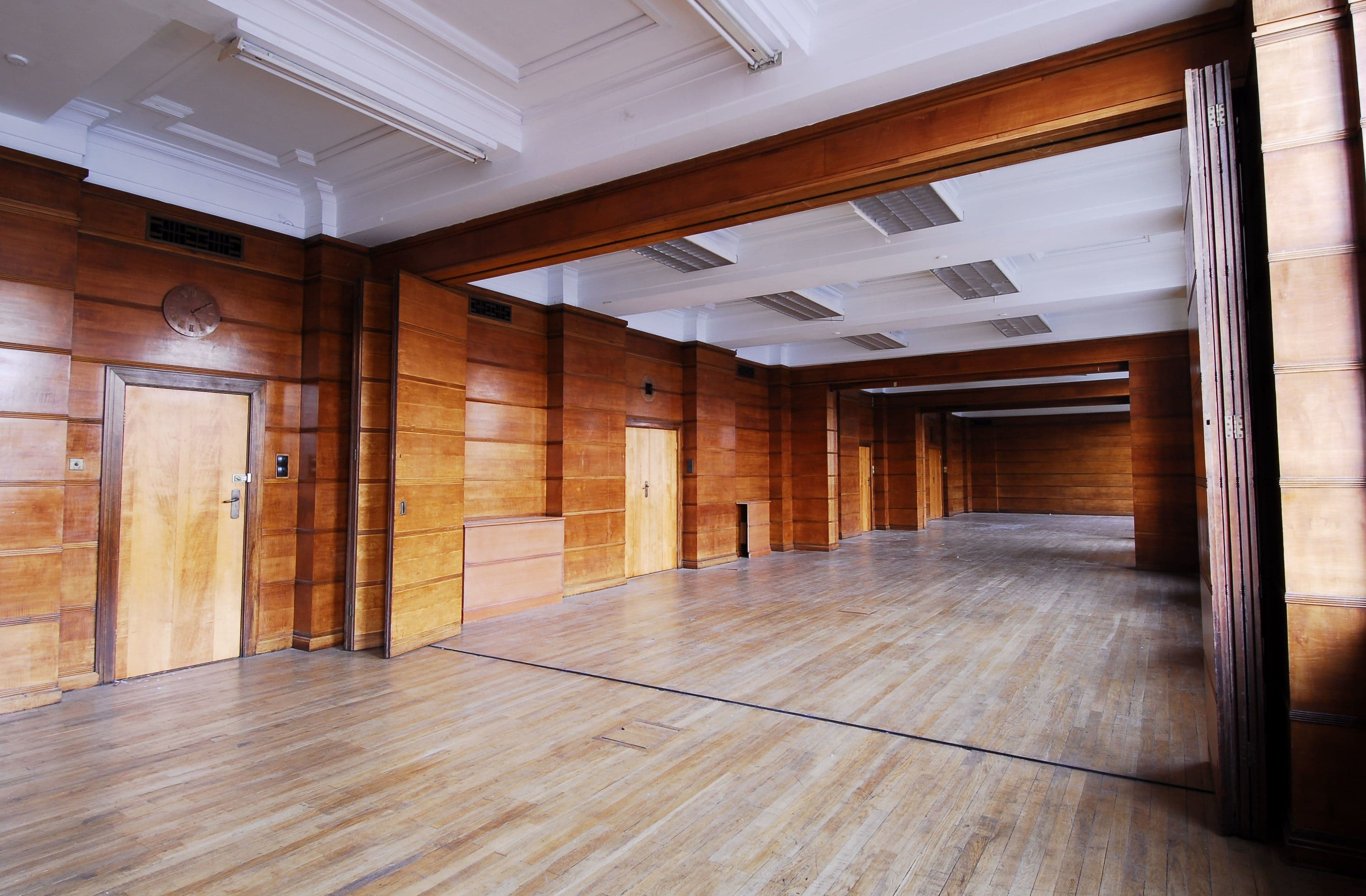 Bethnal Hall, Town Hall Hotel photo #1