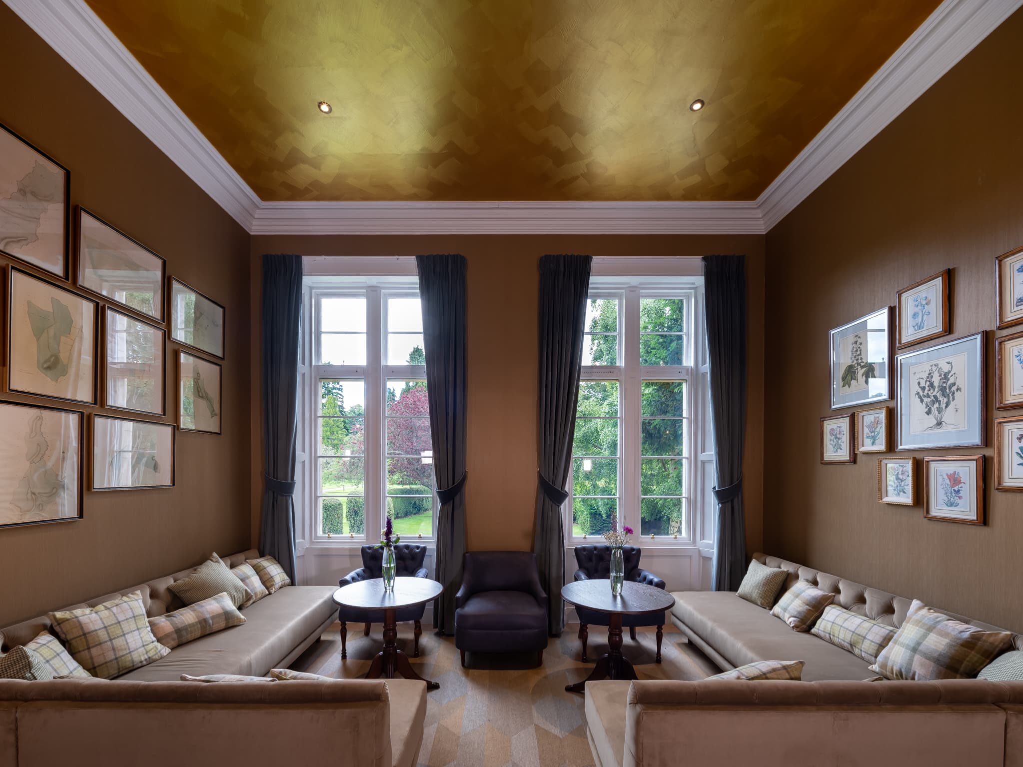 Drawing Room, SCHLOSS Roxburghe Hotel & Golf Course photo #10
