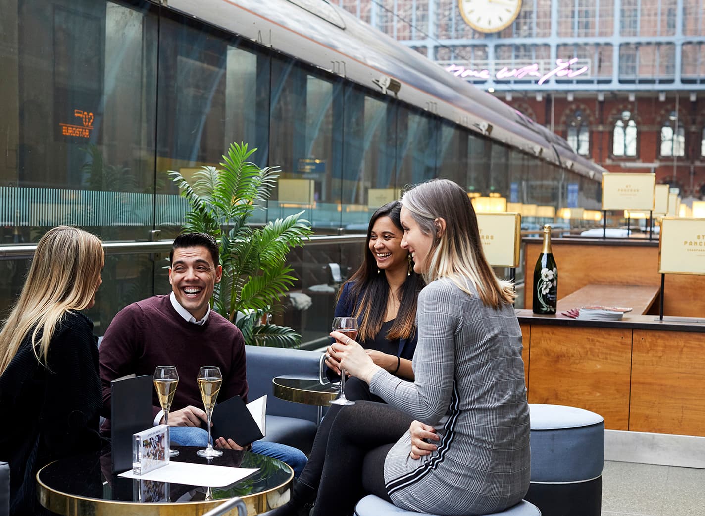 Champagne Bar, St Pancras Brasserie & Champagne Bar By Searcys photo #7