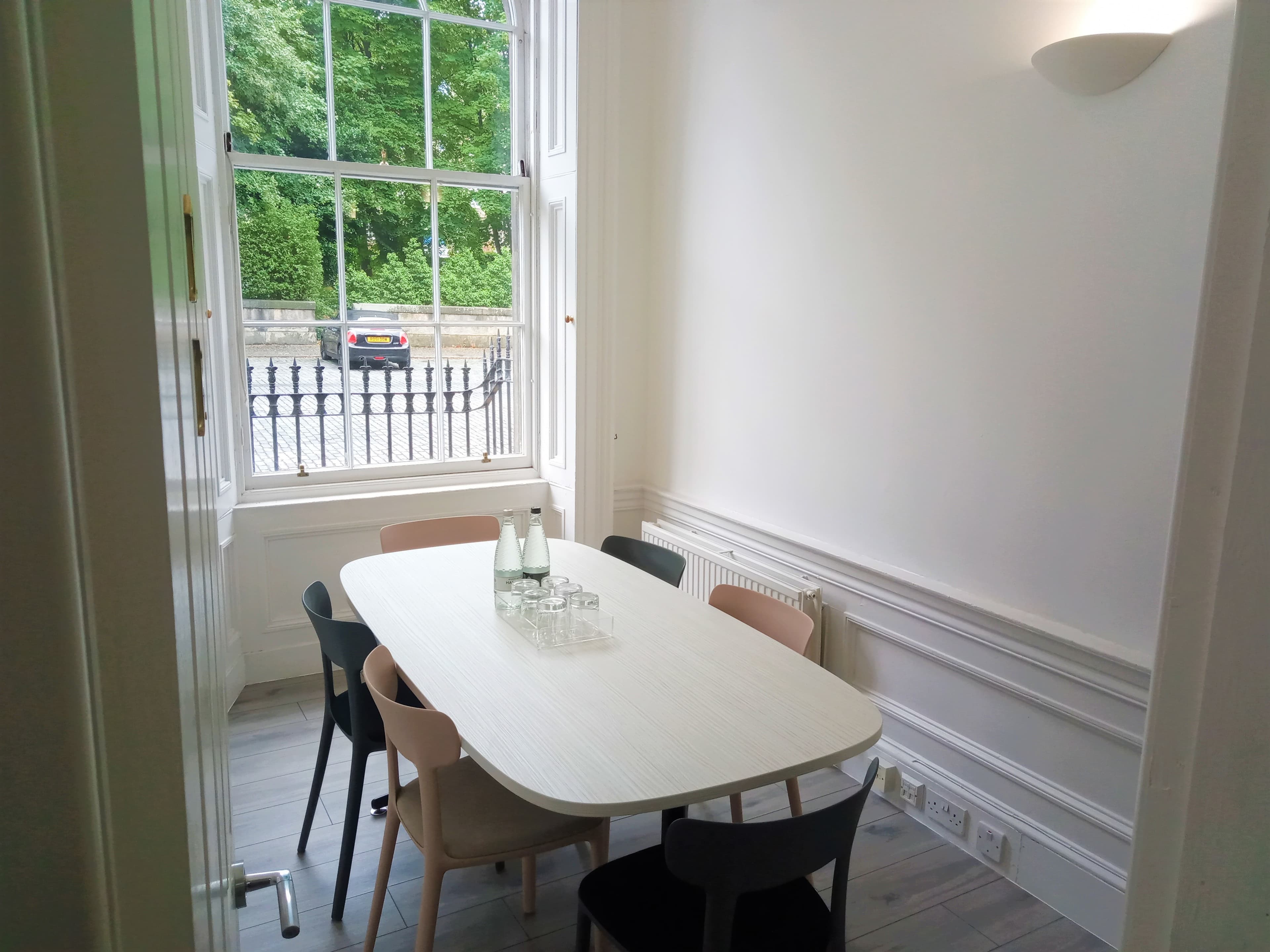 Greyfriars, Citibase Edinburgh St Colme photo #1