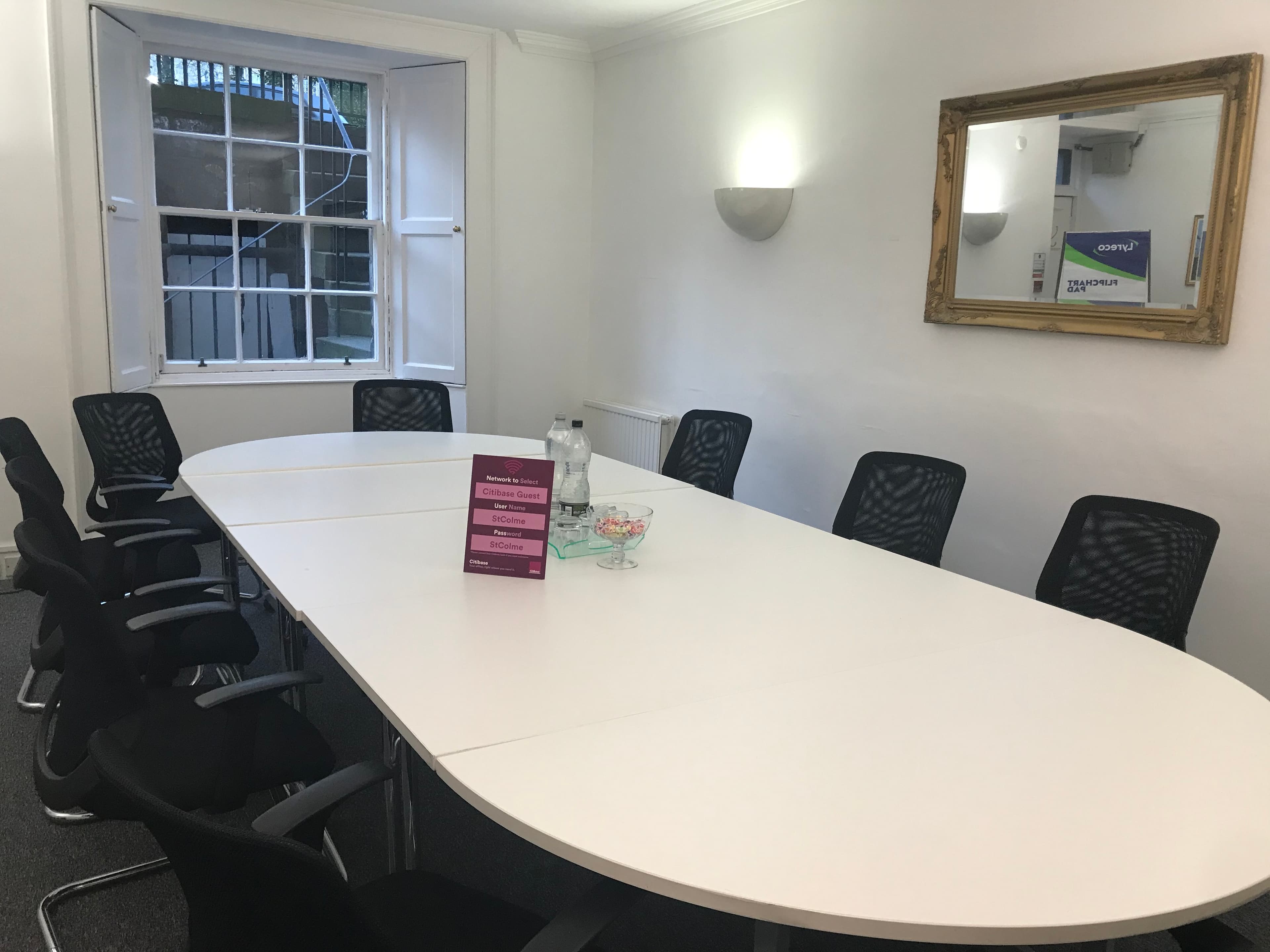 Holyrood, Citibase Edinburgh St Colme photo #2