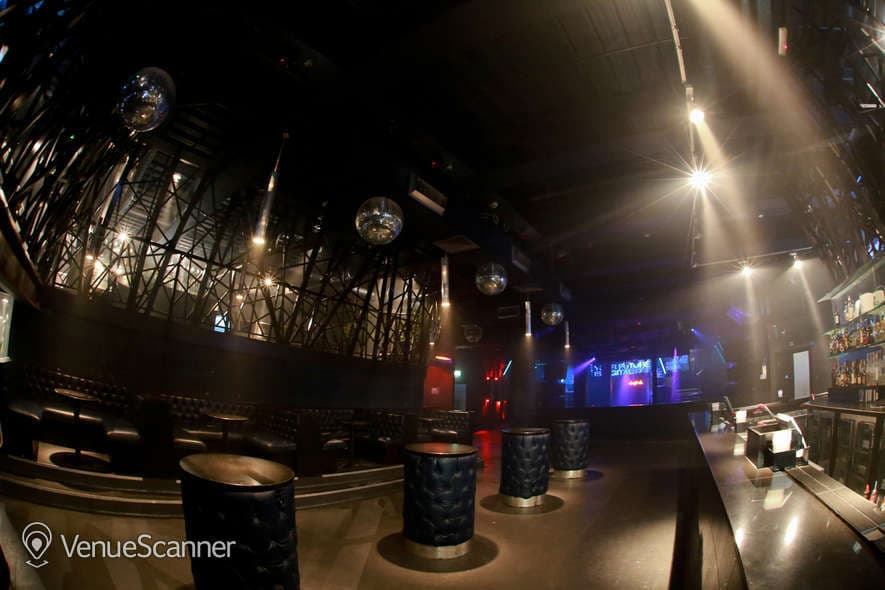 Digital, Main Room photo #3