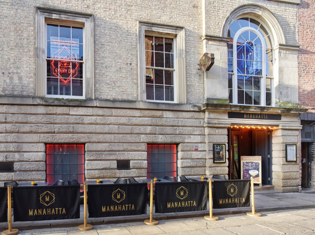 Photo of Manahatta York, The Highline Bar