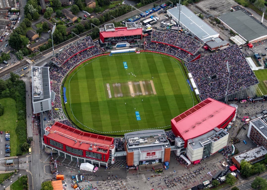 Members' Suite, Emirates Old Trafford Cricket Ground photo #14