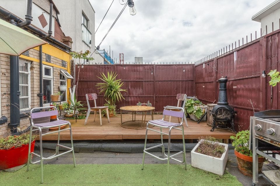 Photo of 4th Floor Studios, 4th Floor (two Adjoining Studios With Roof Top Terrace)